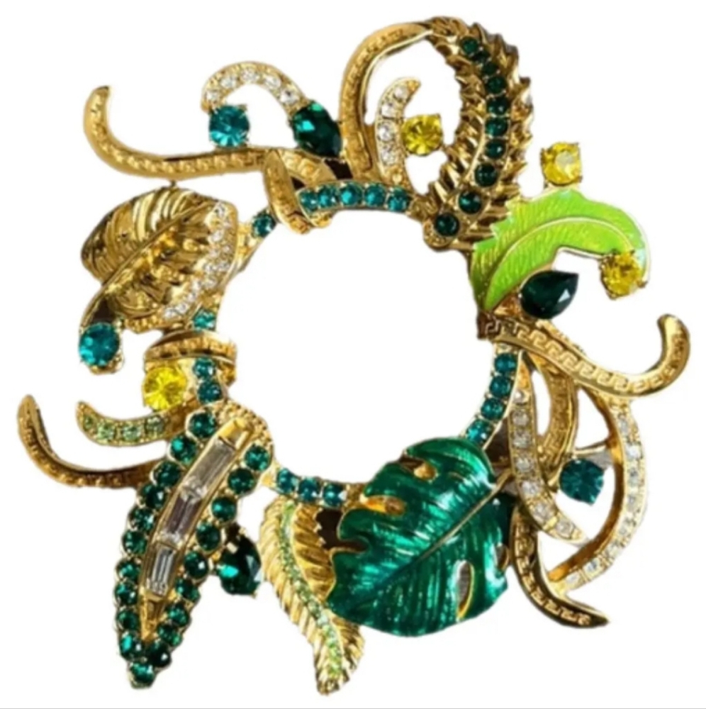 NWT Brooch/buckle Enamel Crystals.